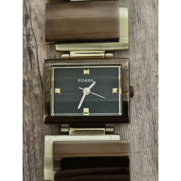 Vintage Ladies Fossil F2 Swiss Parts 1 JeweQuartz Watch 110705 Designer Working - Picture 4 of 16